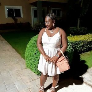 Meet your Posher, Denise